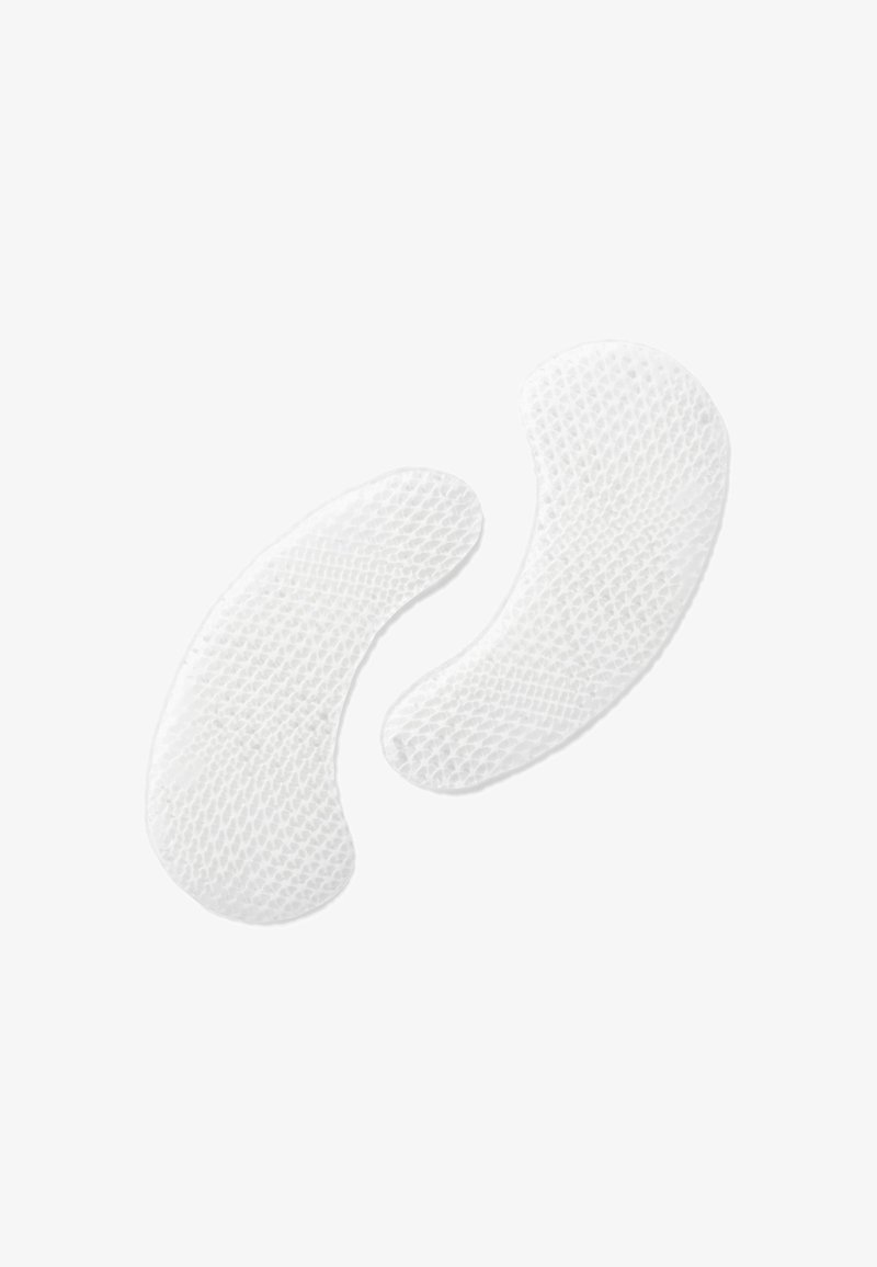 Weiße Gel-Augenpads mit einem strukturierten Mesh-Muster, in gebogenen Formen für die Anwendung unter den Augen, entworfen für die Hautpflege.