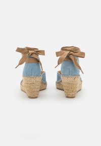 Selected Femme SLFMIA WEDGE  - Sapatos de salto alto com atacadores - blue bell