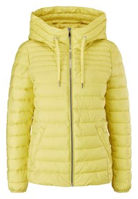 Veste matelassée jaune avec fermeture éclair à l'avant, deux poches latérales et une capuche avec cordons de serrage.