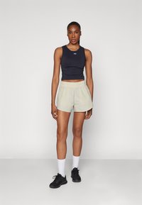 Under Armour FLEX CRINKLE  - Sports shorts - khaki base