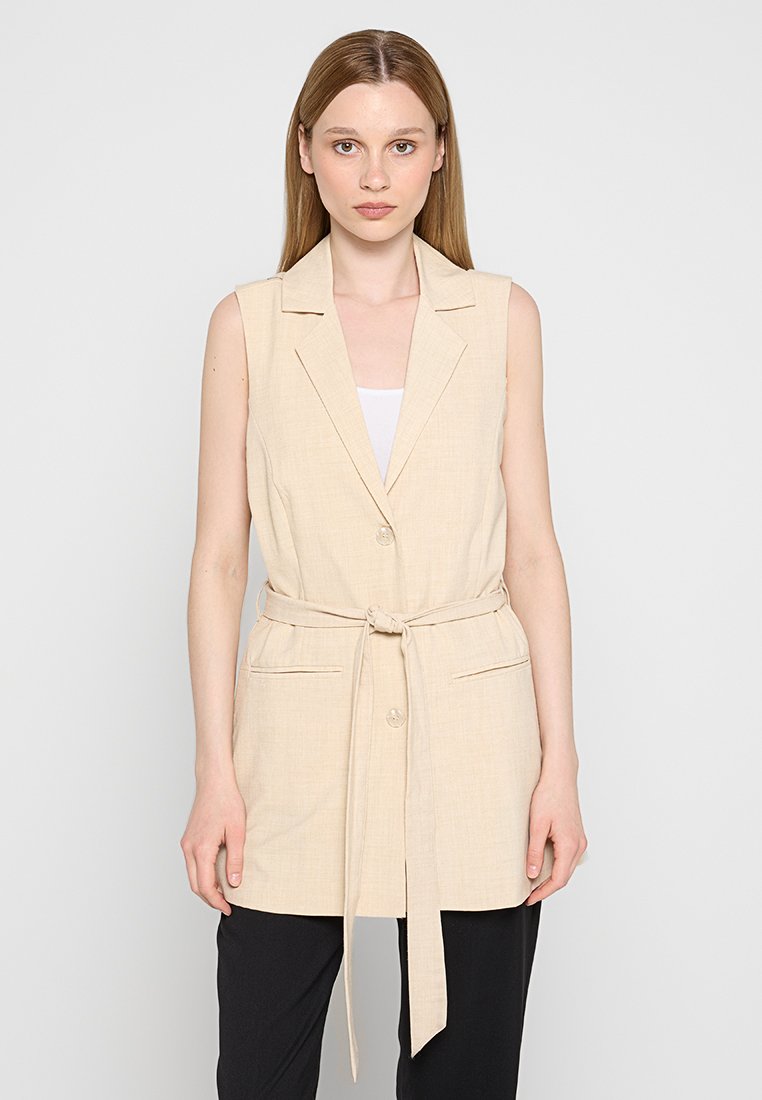 Apricot Blazer beige