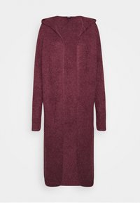 Cardigan lungo borgogna realizzato in un morbido materiale a maglia, con cappuccio, maniche lunghe e apertura frontale senza chiusure.