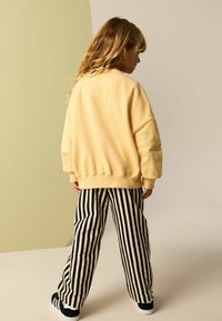 Next SET - Housut - monochrome stripe