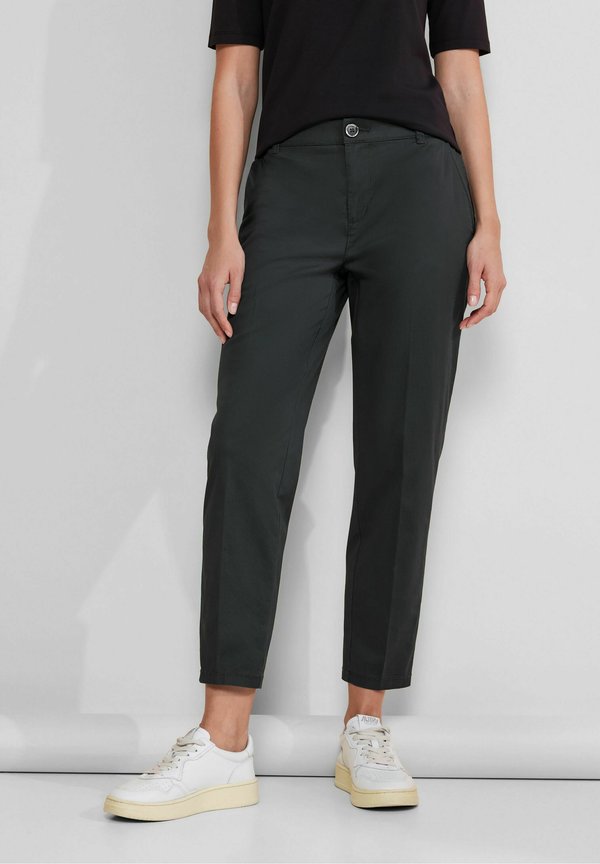 CASUAL FIT - Chino - grau