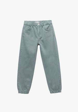 Pantalones de algodón verde claro con cintura elástica, dos bolsillos frontales y piernas entalladas. Textura suave y detalles de costura reforzada.
