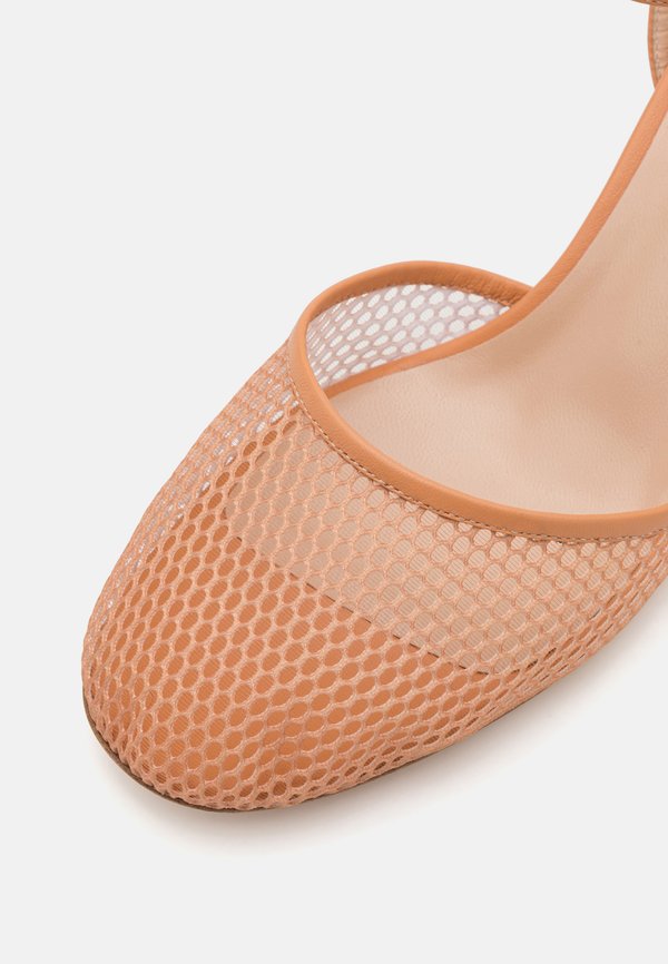 MUNI NETWORK MINORCA  - Classic heels - caramello4