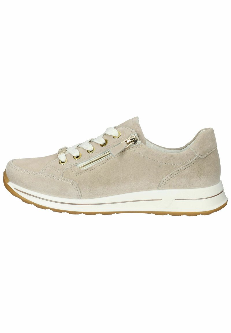 Beige Wildlederschuhe mit weißen Schnürsenkeln und seitlichem Reißverschluss, ausgestattet mit einer gepolsterten Sohle und Gummisohle für besseren Halt. Keine sichtbaren Muster.