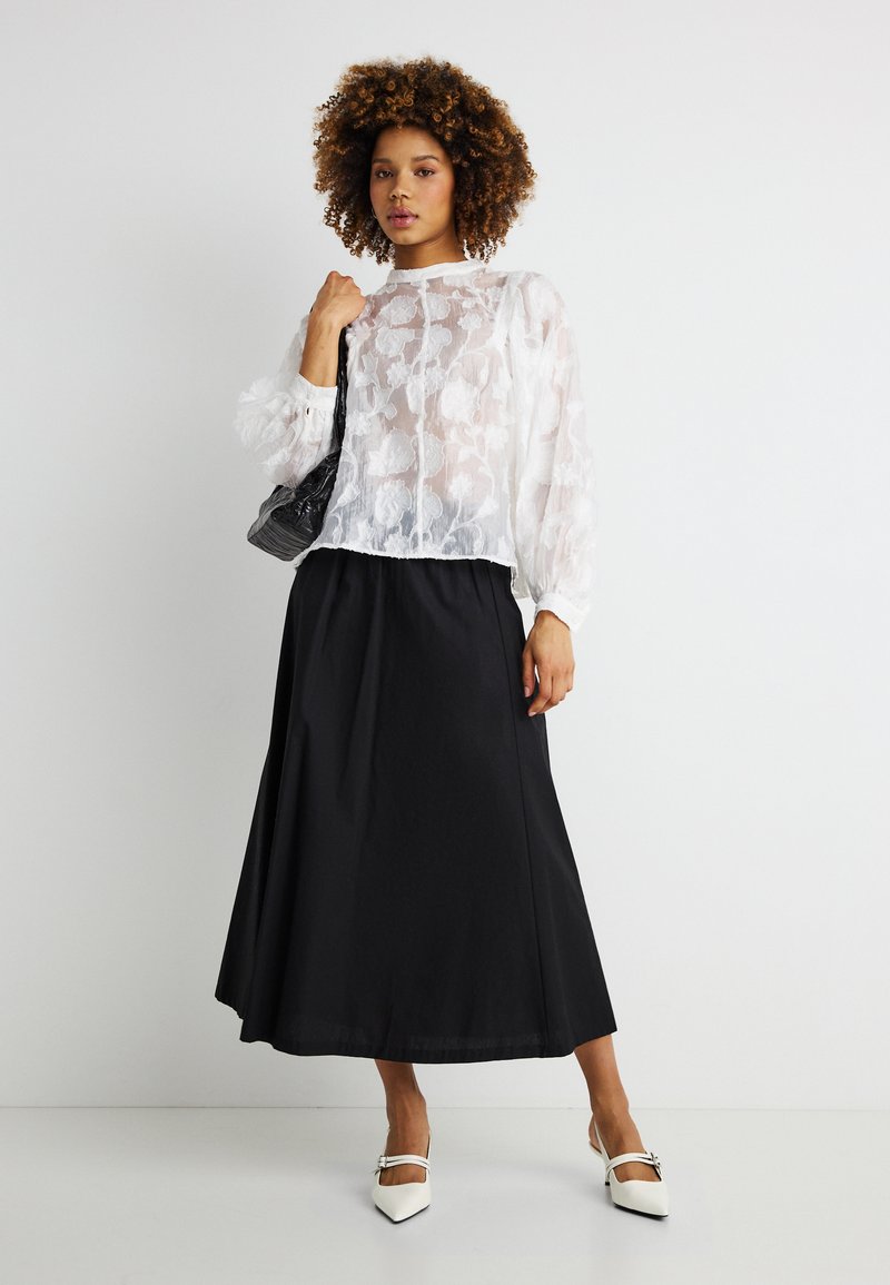 Chemise Femme Gina Manches Longues Viscose - Taille 46 - Coupe Ample Noir/blanc/rouge - Occasion Très Bon état