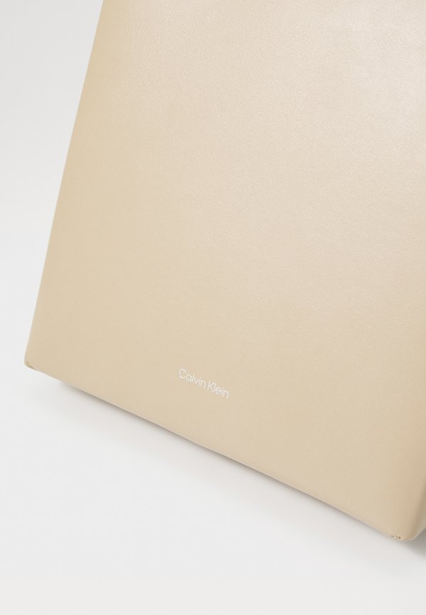 LINE CROSSBODY BAG - Cross body bag - crockery4