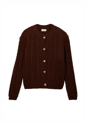 Cardigan en tricot marron avec motif torsadé, col rond et six gros boutons dorés sur le devant, avec poignets et ourlet côtelés.