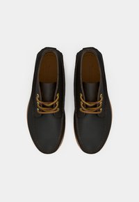 Timberland CHUKKA MID LACE UP - Hétköznapi fűzős cipő - dark brown