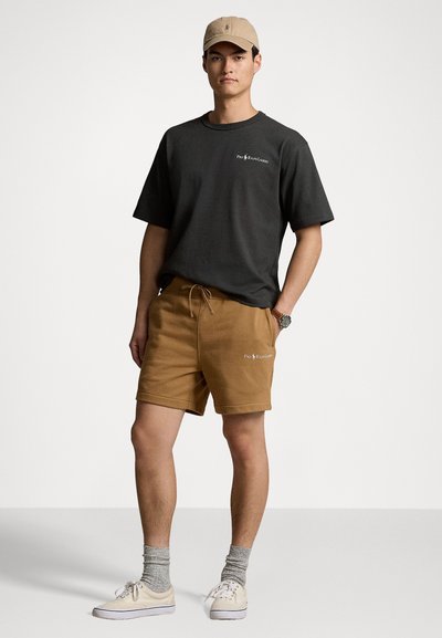 Polo Ralph Lauren 16.5 CM RELAXED FIT LOGO FLEECE SHORT - Treniņtērpa apakšdaļas - rustic tan
