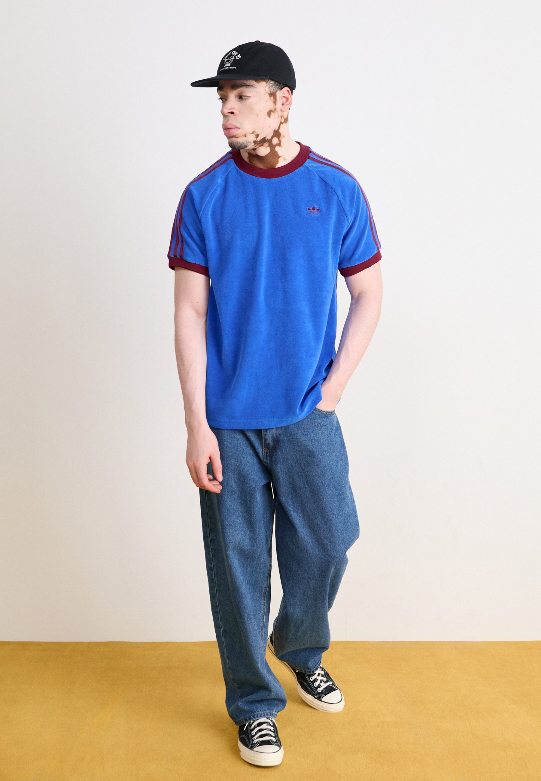 adidas Originals CALI TEE - Print T-shirt - blue - Zalando.co.uk