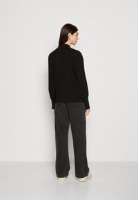YAS YASFONNY PULLOVER - Džemperis - black