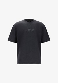 Seleccionado, charcoal