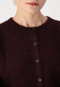 Gina Tricot CARDIGAN - Casaco de malha - dark wine