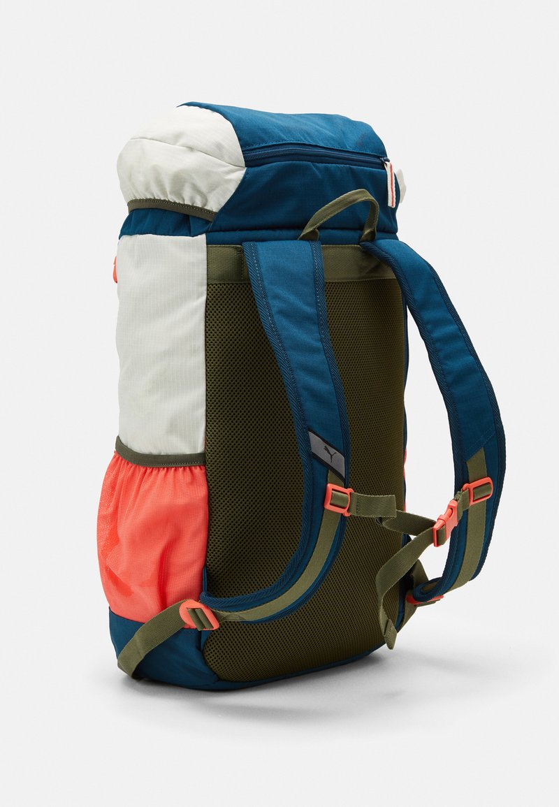 PUMA X HELLY HANSEN Backpack Ubicaciondepersonas cdmx gob mx