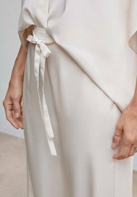Mango Kalhoty - off-white