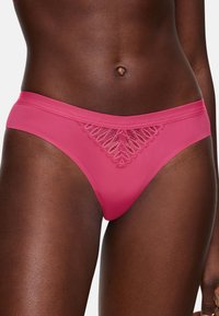 Triumph AURA SPOTLIGHT BRAZIL różowy