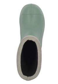 Botte en caoutchouc verte avec un revers en tricot gris et un intérieur noir. Le design présente un extérieur lisse et un bout arrondi.