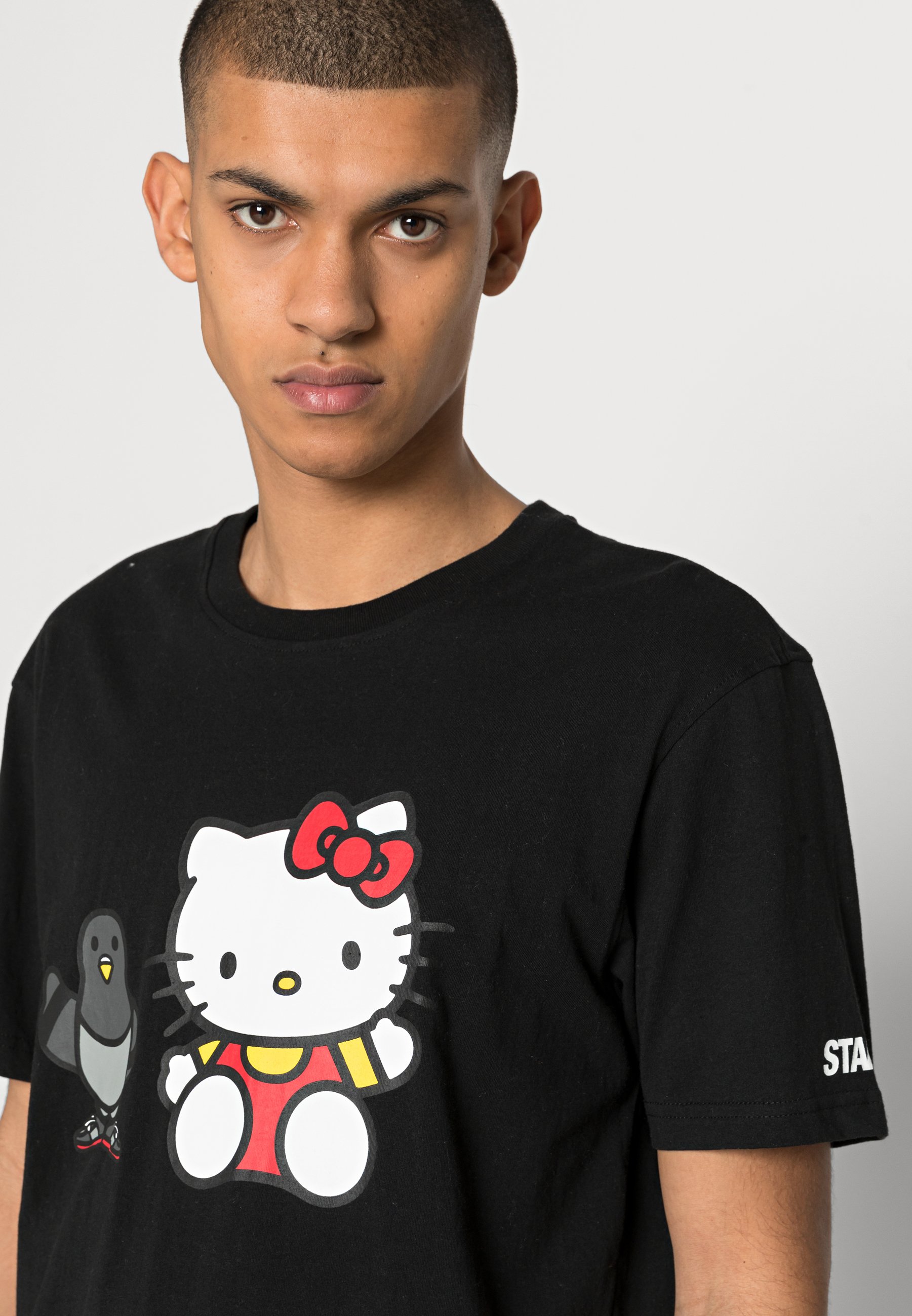 Black hello kitty t shirt Clearance