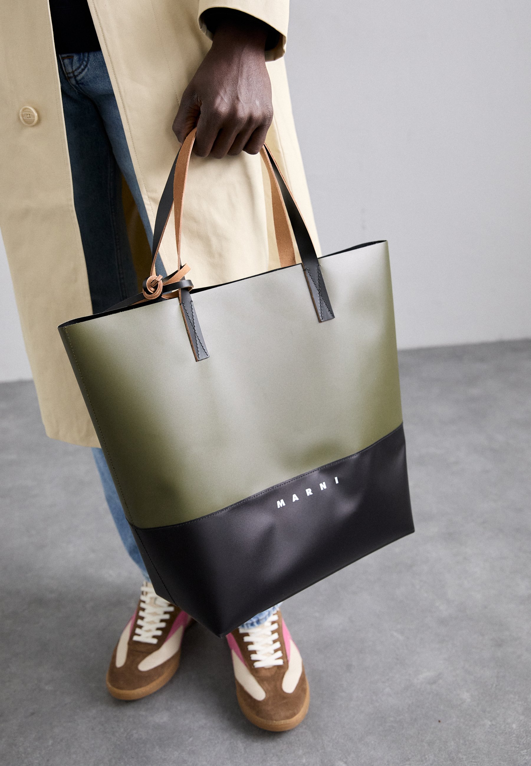 バッグ MARNI TRIBECA HORIZONTAL TOTE BAG MARNI 並行輸入品 マルニ PVC TRIBECA HORIZONTAL SHOPPING BAG