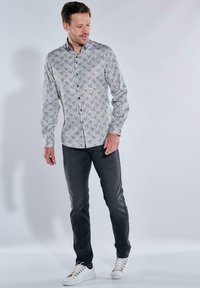 ENGBERS GERMANY LANGARM - Hemd - grau