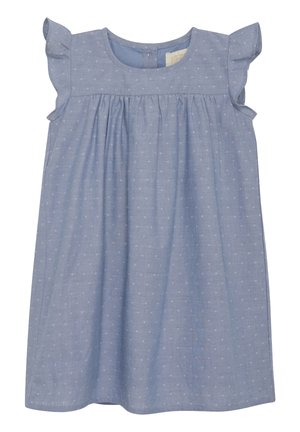 Lyseblå, ærmeløs babydragt med flagrende ærmer og lille hvidt prikket mønster, indsamlet ved brystet.