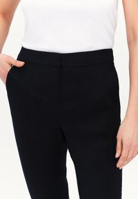 Caroll PALLAN - Chino - bleu marine