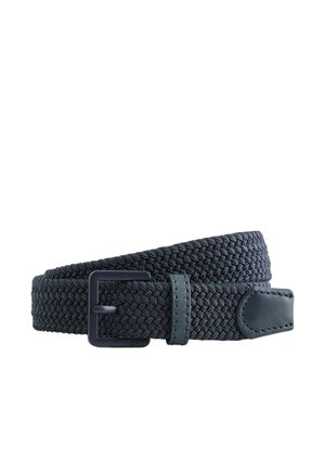 Dunkelgrauer gewebter Stoffgürtel mit schwarzer quadratischer Schnalle und Lederlasche am Ende, zusammengerollt vor weißem Hintergrund.