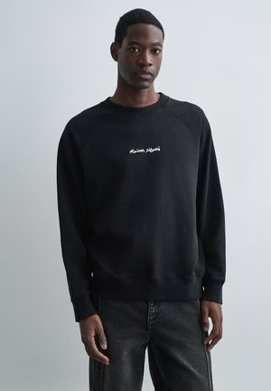Maison Kitsuné LINE HANDWRITING - Sudadera - black