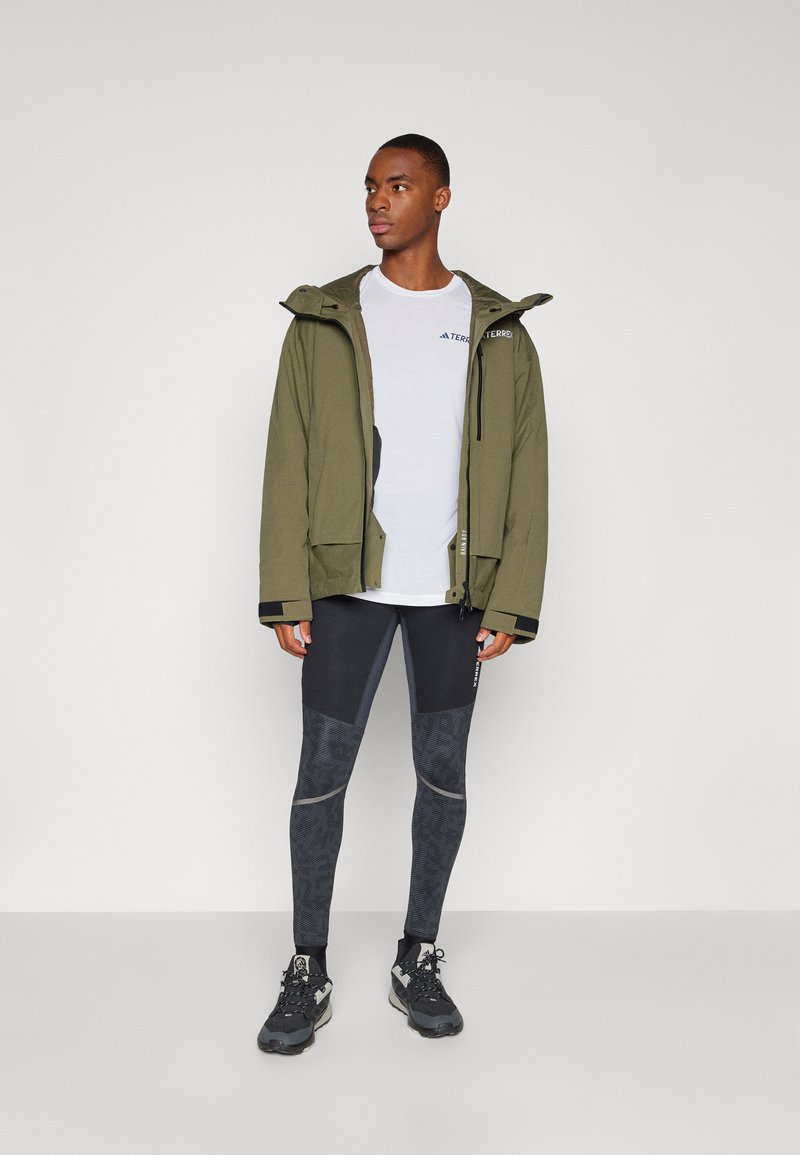 adidas Terrex Sport T-shirt wit adidas Terrex Sport T-shirt wit