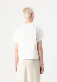 GAP ART TEE - T-shirts med print - new off white