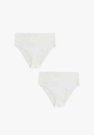 To enkle hvide bikinitrusser med høj talje på en hvid baggrund.