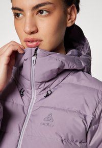 ODLO JACKET INSULATED SEVERIN N-THERMIC HOODED - Untuvatakki - gray ridge