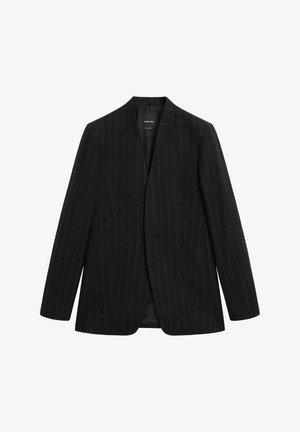 Blazer nero a righe sottili con revers a incavo, maniche lunghe e davanti senza bottoni. Realizzato in tessuto strutturato, interno non foderato.
