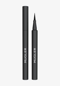 Eyeliner nero in penna con punta affusolata, finitura opaca e marchio "MUGLER" bianco sul lato. Il cappuccio è cilindrico e aderente.