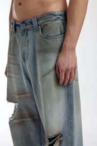 FAVELA KNEE DISTRESSED - Traperice opuštenog kroja - light blue dod black washed