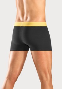 Bruno Banani BOXER 4 PACK - Boxerkalsong - schwarz/orange