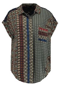 Chemise à manches courtes avec un motif géométrique varié dans des tons terre, avec une rayure bleue et un petit détail de poche sur la poitrine.