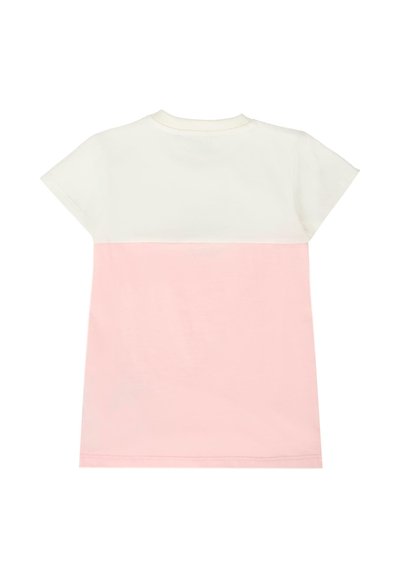 T-shirt a maniche corte con una sezione superiore bianca e una sezione inferiore rosa, realizzata in morbido tessuto di cotone. Design semplice a blocchi di colore.