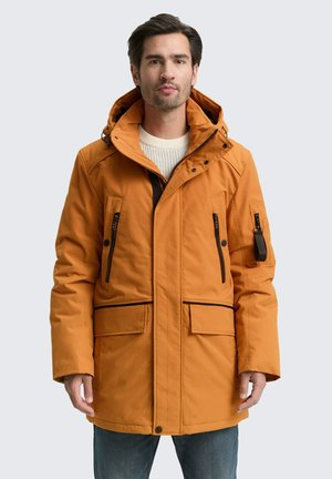 Wintermantel - peanut butter brown