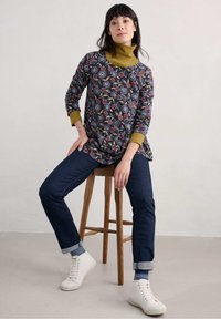 Seasalt Cornwall Longsleeve - navy floral pattern maritime