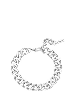 Sølv chunky kæde armbånd med en hummerlås og et lille rektangulært mærkat mærket "YOKOAMii" på en hvid baggrund.