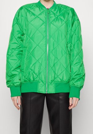 Gevoerd groen bomberjack van glanzend materiaal, met een ritsluiting, ribgebreide manchetten en tailleband; diamantpatroon over het hele jack.