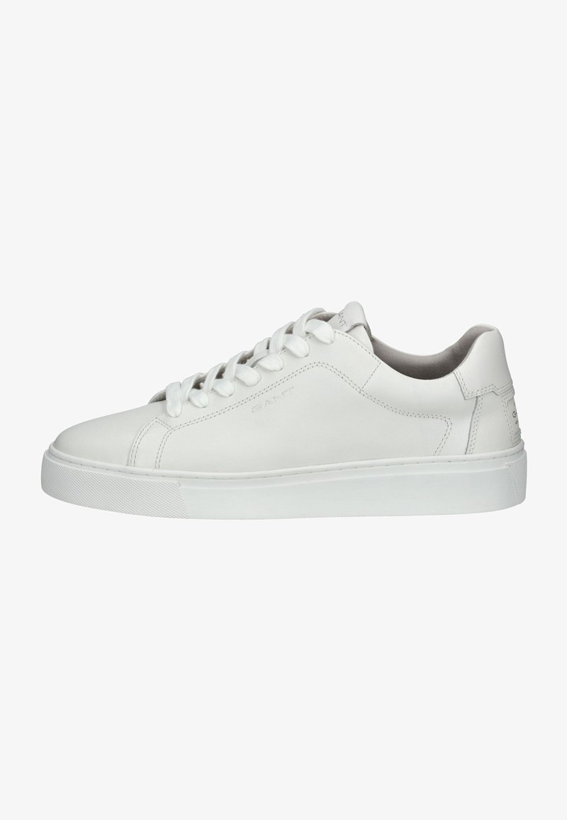 Weiße Leder-Sneaker mit runder Zehenkappe, Schnürdesign, gepolstertem Kragen, strukturiertem Gummisohle und geprägtem Logo-Detail an der Seite.