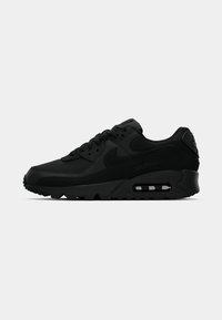 Mustad mustad Nike Air Max 90 tossud, millel on võrgust ja sünteetilisest materjalist pealized, tekstureeritud välispind, nööp-sulgurid ja nähtav õhukamber kannaosas.
