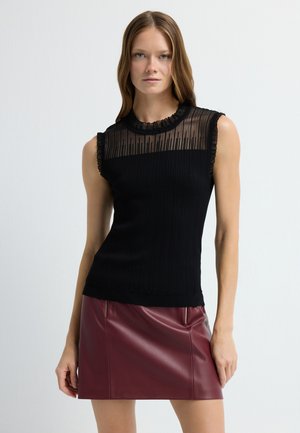 DETAILED SLEVELESS  - Top - black