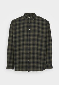 Camicia a maniche lunghe a scacchi verde scuro e nera con colletto button-down e bottoni bianchi. Tessuto texturizzato, orlo dritto.