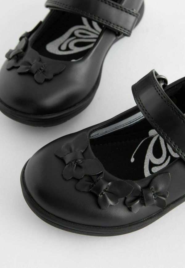 SCHOOL MARY JANE  WIDE FIT  – Lauflernschuh